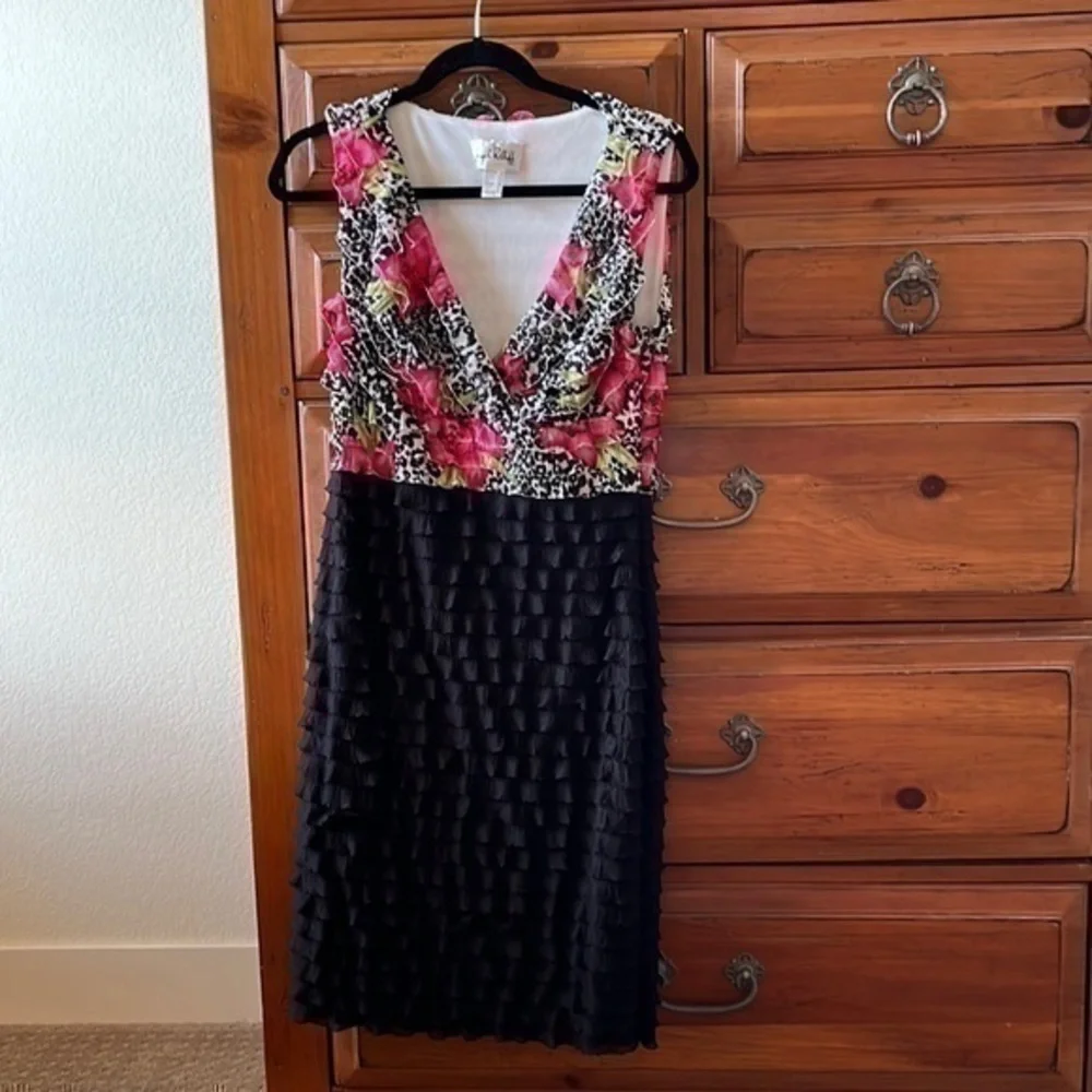 Joseph Ribkoff Women’s sleeveless dress size 8 preloved